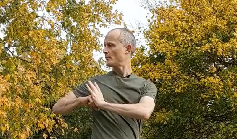 White-Tiger-screenshot-2-e1675790181864